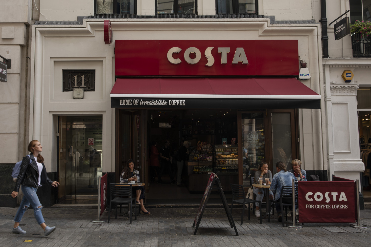 Costa Coffee Ad Banned for Disparaging Avocados