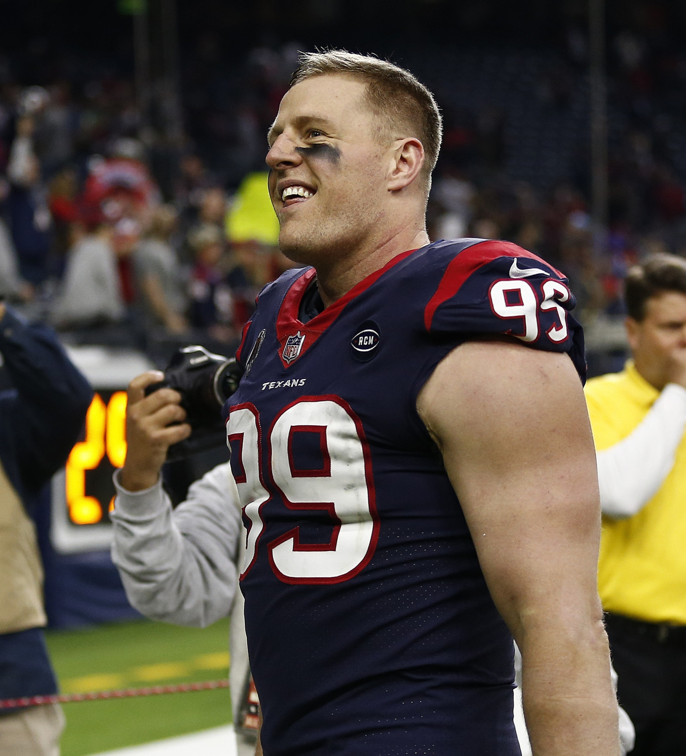 J.J. Watt Is Calling on Fans to Buy Back Whataburger—Texas Governor Is ...