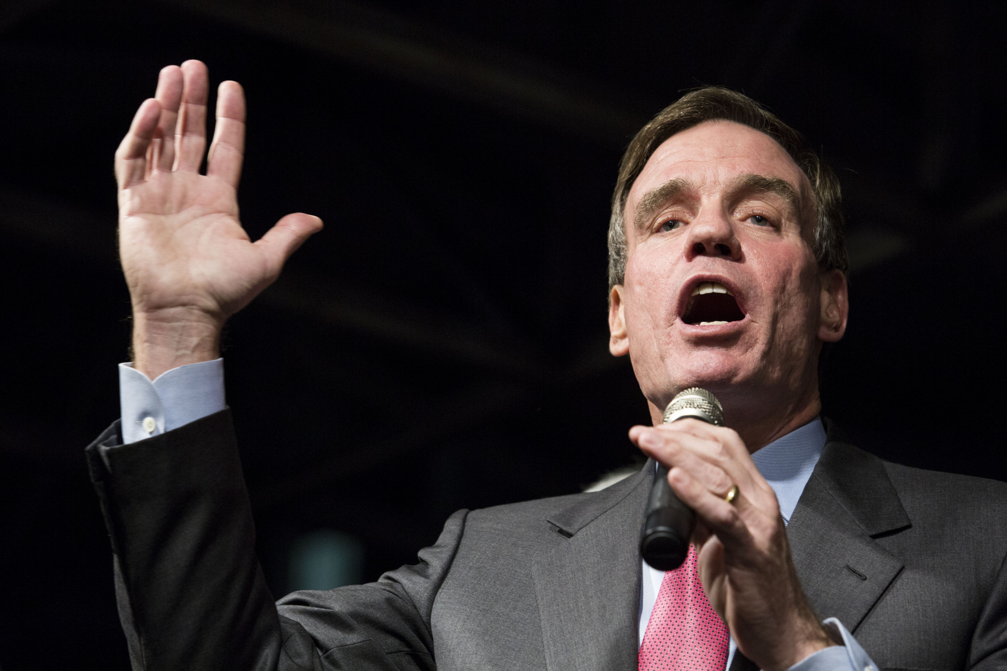 Mark Warner: 00 Checks May Not Be Included in Next Bill