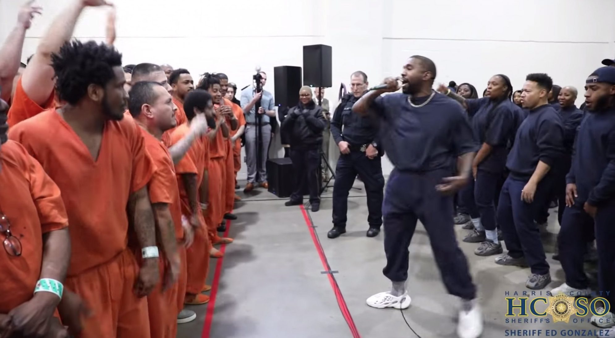 Kanye West Performs Surprise Concert for Inmates at ...