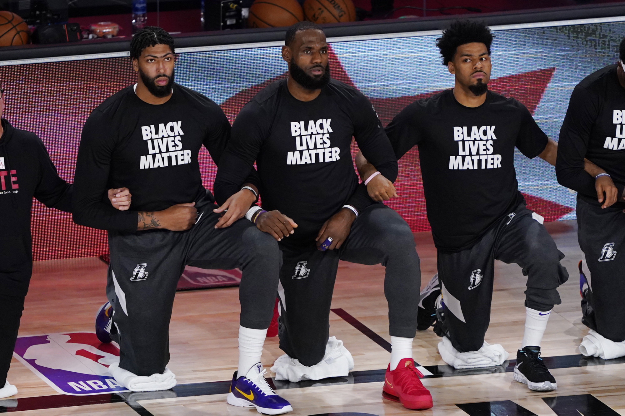 NBA Players Kneel During National Anthem   Nba Kneel 